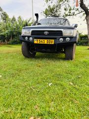 Toyota Hilux Surf 2003 Black for sale