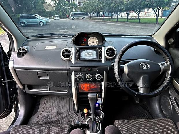 Toyota IST 2004 Black