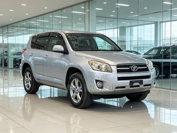 Toyota RAV4 2009 Silver
