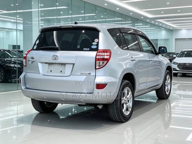 Toyota RAV4 2009 Silver