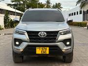 Toyota Fortuner 2.4 D AWD 2020 Gray for sale