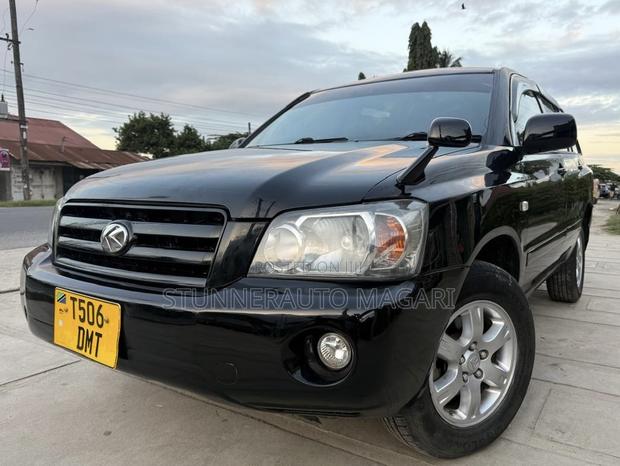 Toyota Kluger 2005 Black