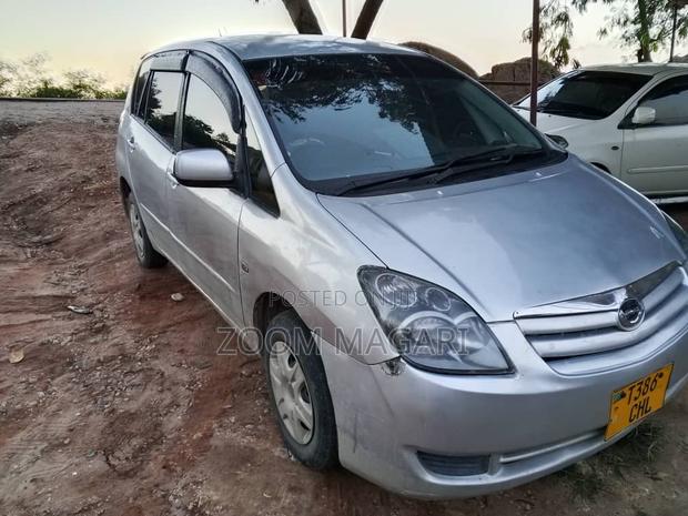 Toyota Corolla Spacio 2004 Silver