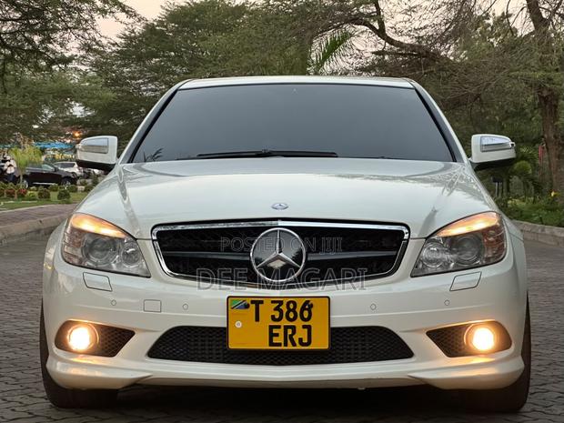 Mercedes-Benz C200 2008 White