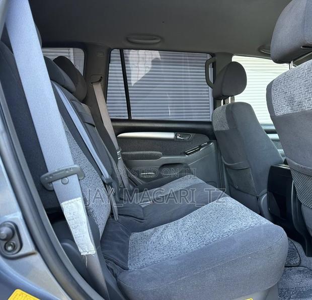 Toyota Land Cruiser Prado 2006 Gray