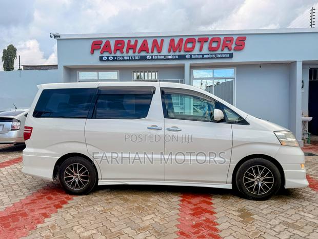 Toyota Alphard 2006 White