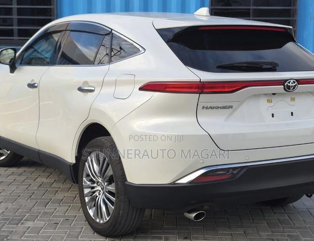 Toyota Harrier 2021 Pearl