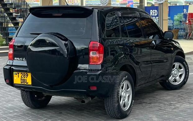 Toyota RAV4 2002 Black