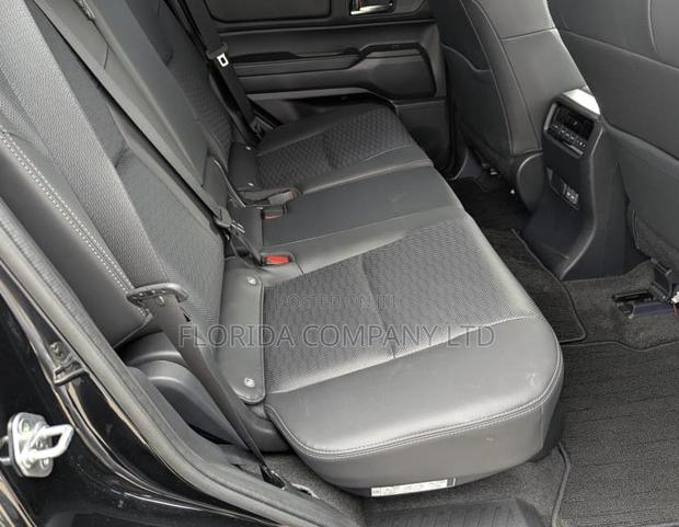 Toyota Land Cruiser 2025 Black