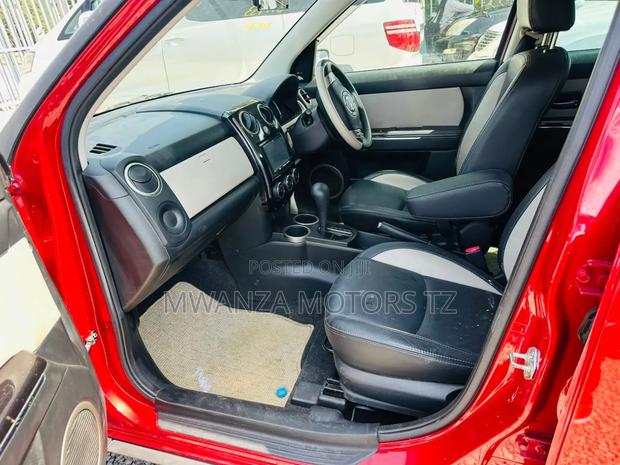 Mazda Verisa 2010 Red