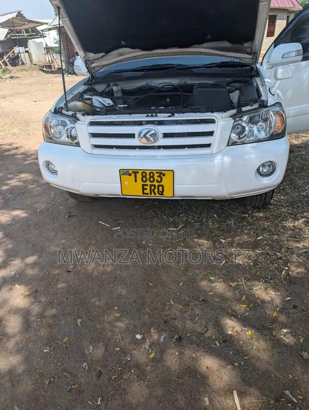 Toyota Kluger 2007 White