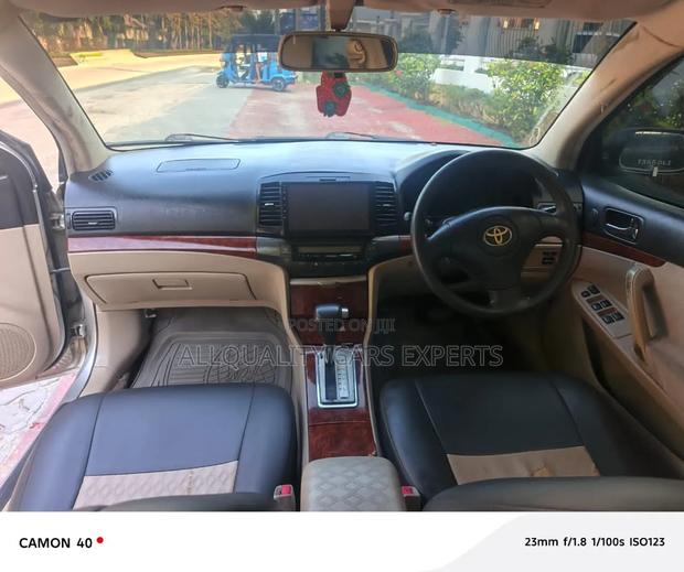 Toyota Premio 2004 Silver