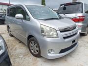 Toyota Noah 2010 Silver for sale