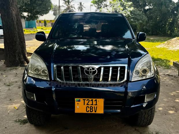 Toyota Land Cruiser Prado 2005 Black