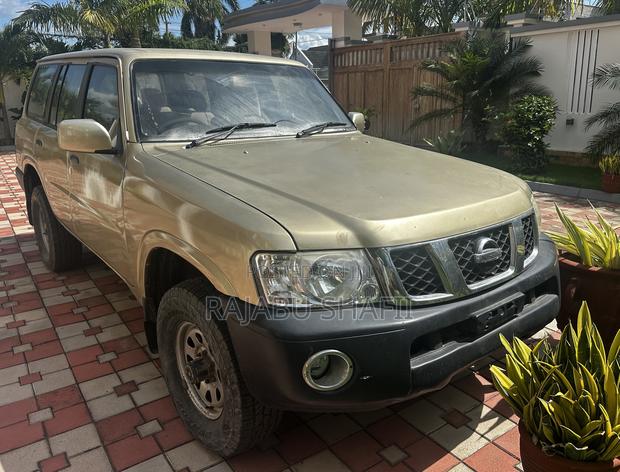 Nissan Patrol 3.0 TD GL 2008 Gold
