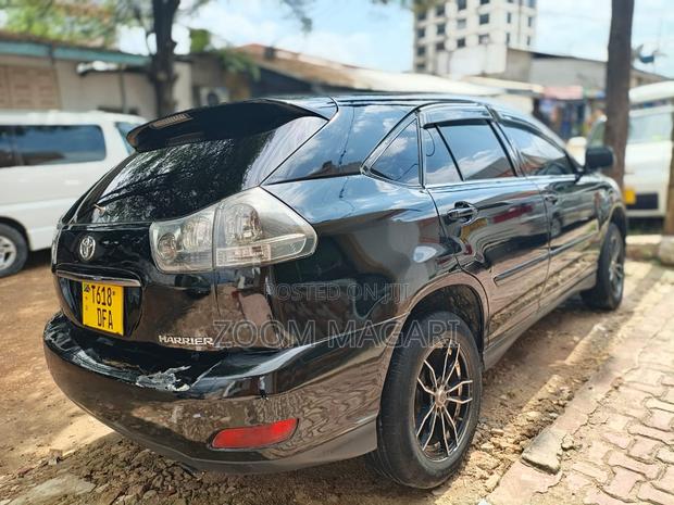 Toyota Harrier 2005 Black