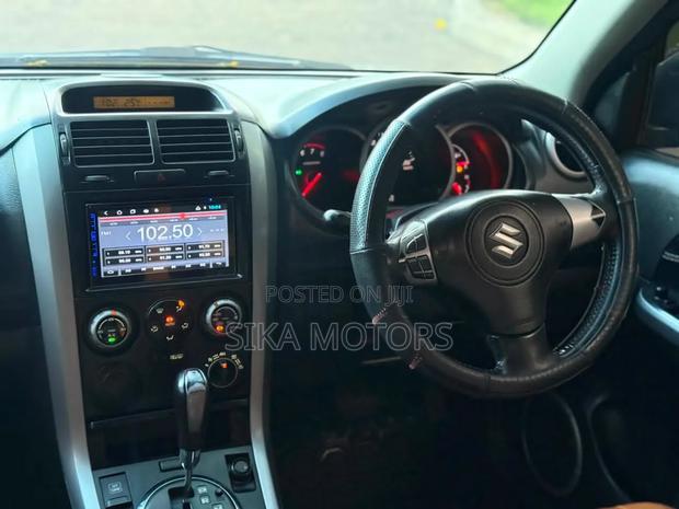 Suzuki Escudo 2005 Gray