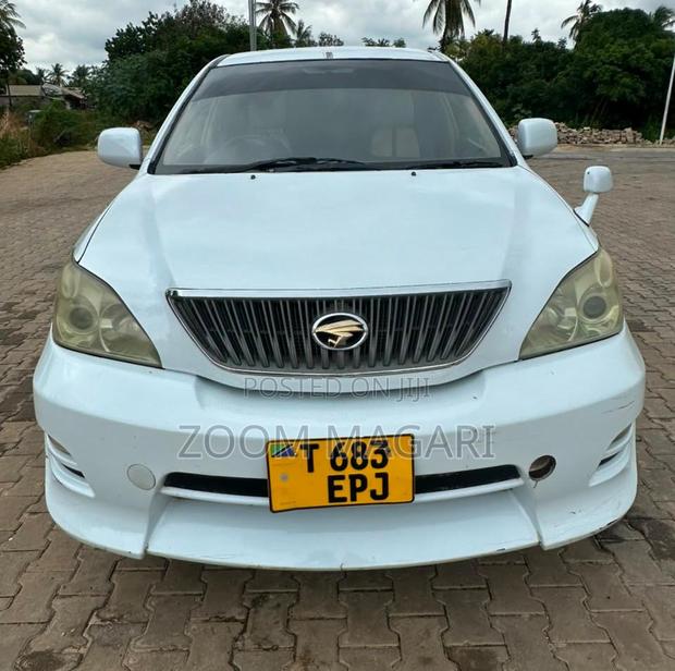 Toyota Harrier 2006 White