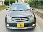 Toyota IST 2005 Brown for sale