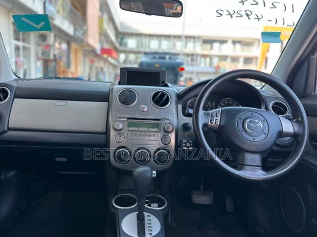 Mazda Verisa 2008 Black