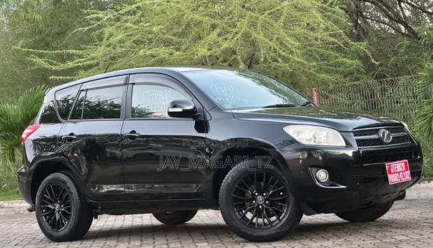 Toyota RAV4 2010 Black