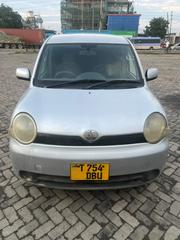 Toyota Sienta 2005 Silver for sale
