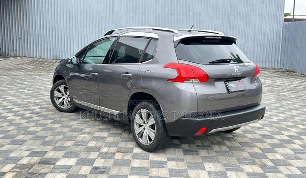 Peugeot 2008 2015 Gray