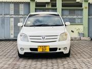 Toyota IST 2004 White for sale