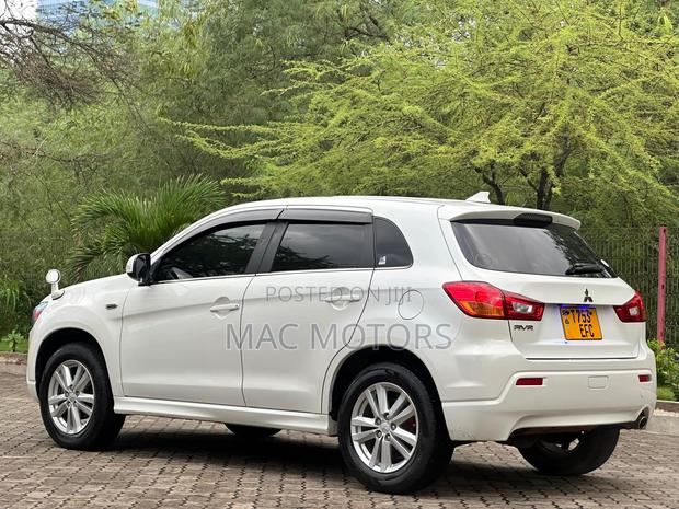 Mitsubishi RVR 2.0 2012 White