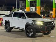 Toyota Hilux 2022 White for sale