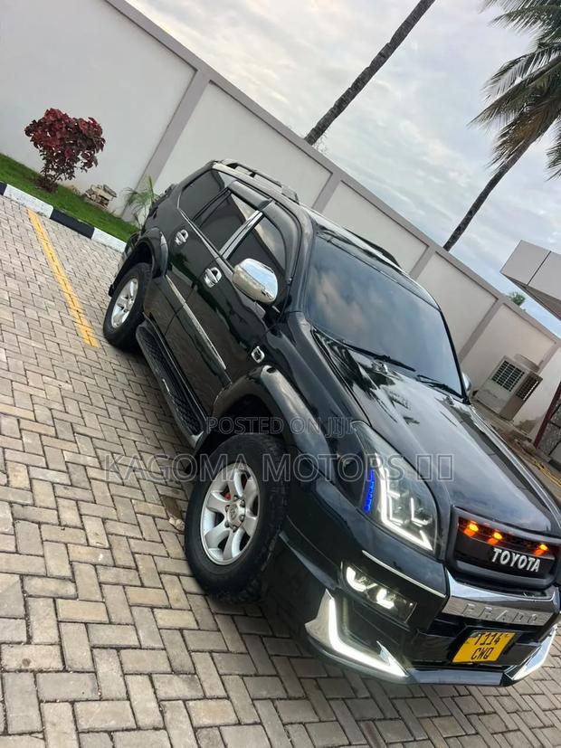 Toyota Land Cruiser Prado 2005 Black