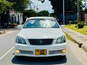 Toyota Crown Royale 2005 Pearl for sale