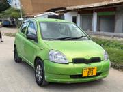 Toyota Vitz 2002 Green for sale