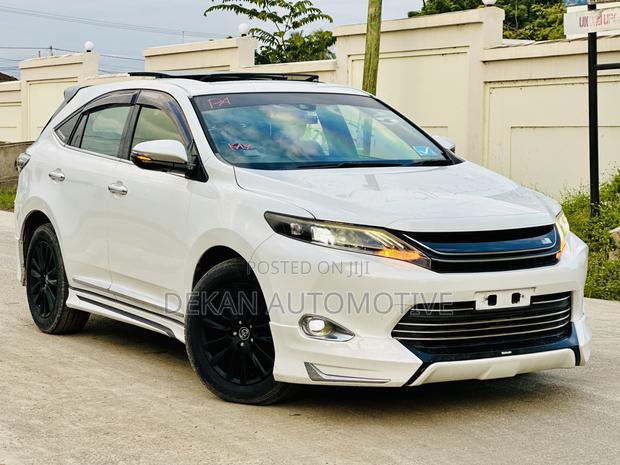 Toyota Harrier 2.0 Turbo GR Sport 2017 White