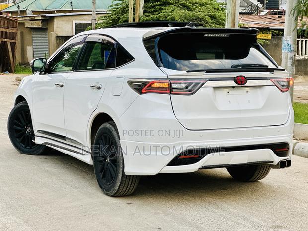 Toyota Harrier 2.0 Turbo GR Sport 2017 White
