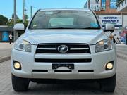 Toyota RAV4 2010 White for sale