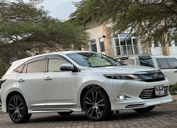 Toyota Harrier 2016 White