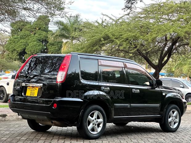 Nissan X-Trail 2003 Black