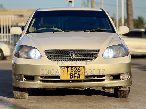 Toyota Mark II 2002 White