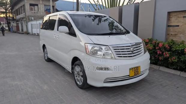 Toyota Alphard 2004 White