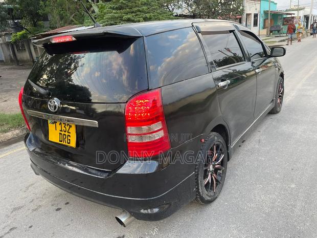Toyota Wish 2004 Gray