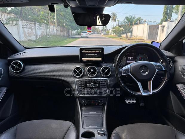 Mercedes-Benz A-Class 2014 White
