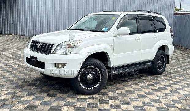 Toyota Land Cruiser Prado 2008 White