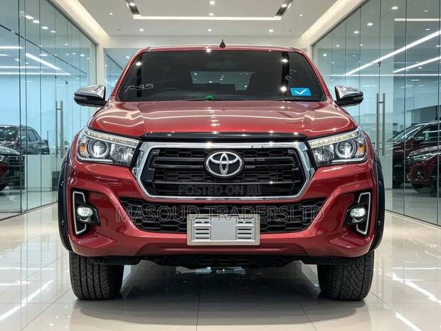 Toyota Hilux 2018 Red
