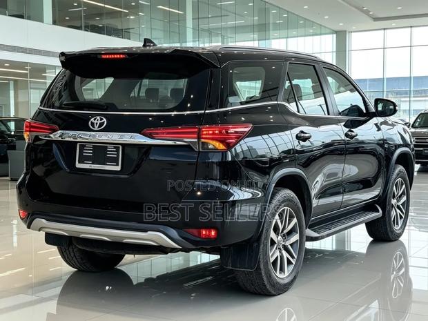 Toyota Fortuner 2017 Black