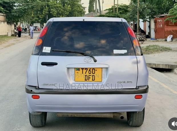 Toyota Raum 1.5 AWD 2001 Purple