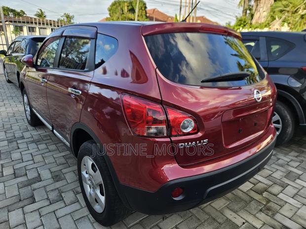 Nissan Dualis 2008 Red