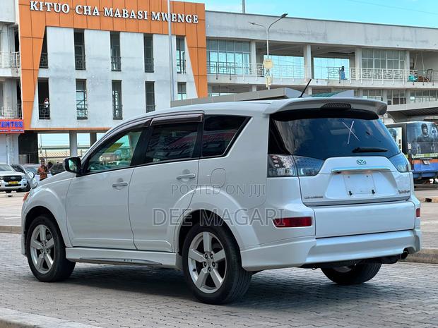 Mitsubishi Outlander 2007 White