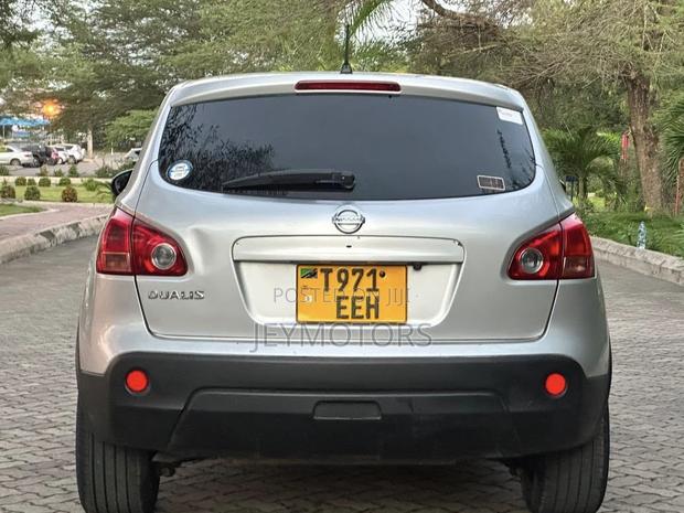 Nissan Dualis 2010 Silver