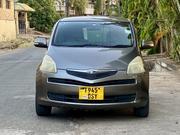 Toyota Ractis 2005 Gray for sale
